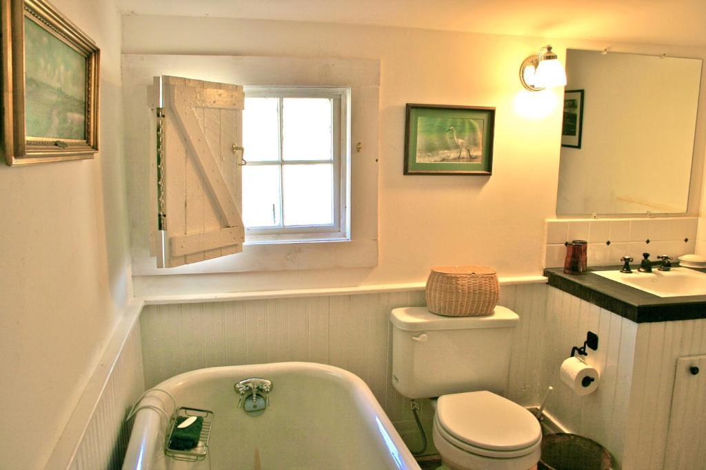 Old Pioneer Garden Country Inn Unionville Rom bilde